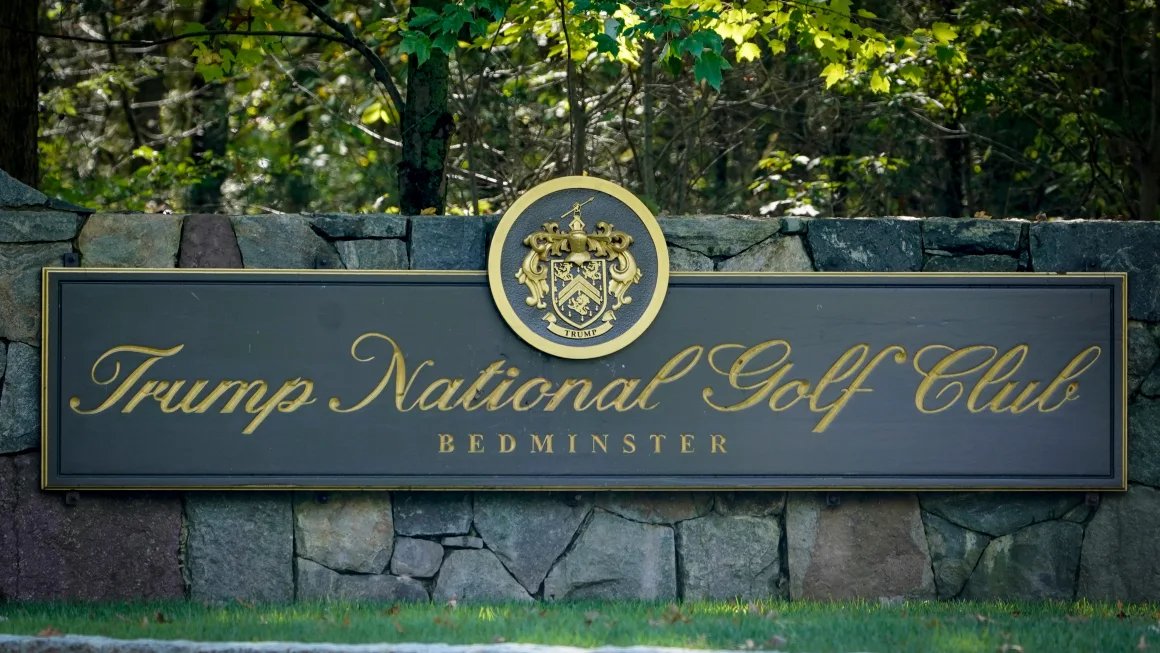 New Jersey To Hold Hearing On Trump Golf Clubs' Liquor Licenses